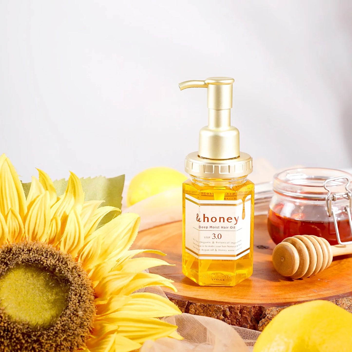 &honey Deep Moist Hair Oil Refill 75ml at EmbΓ© Skin Korean and Japanese Beauty Skincare