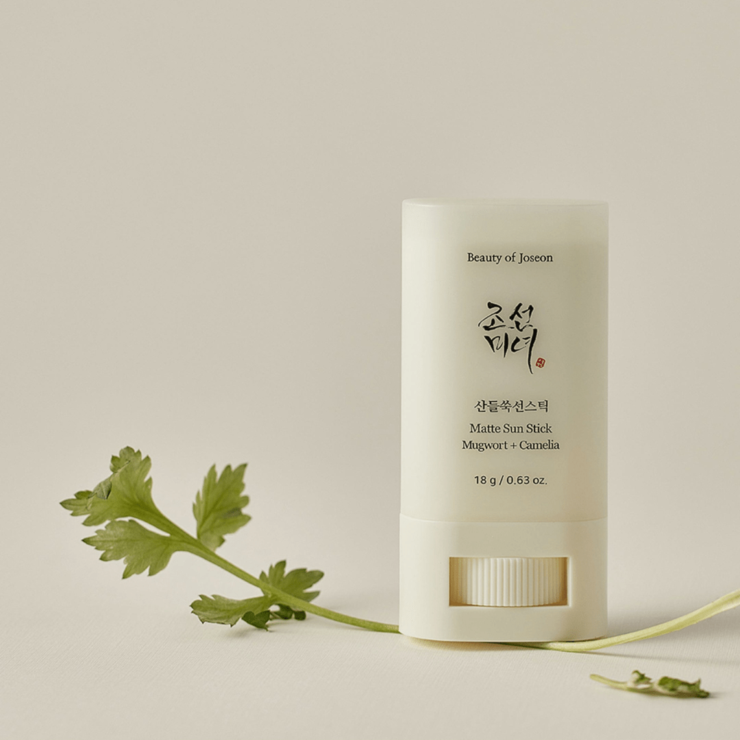 Matte Sun Stick Mugwort + Camelia SPF 50+ PA++++ - Embe Skin