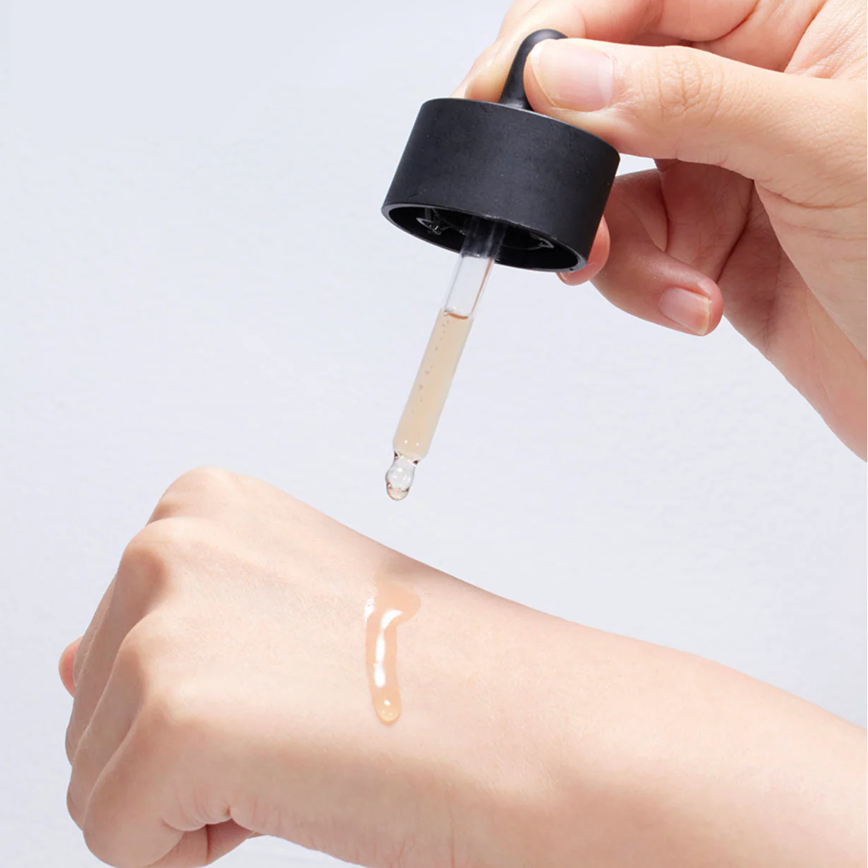 COSRX The Alpha-Arbutin 2 Discoloration Care Serum 50ml at Embé Skin Korean and Japanese Beauty Skincare