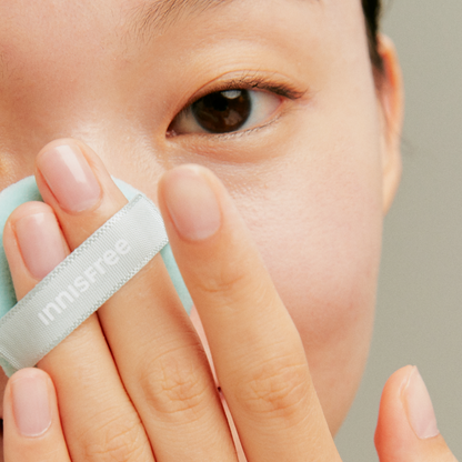 Innisfree No-Sebum Mineral Powder 5g at Embé Skin Korean and Japanese Beauty Skincare