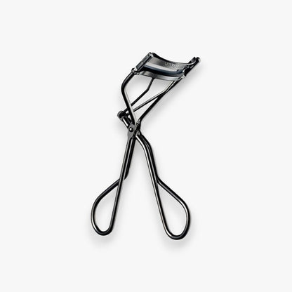 Shiseido Maquillage Edge Free Eyelash Curler at Embé Skin Korean and Japanese Beauty Skincare