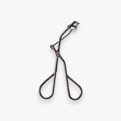 Shiseido Maquillage Edge Free Eyelash Curler at Embé Skin Korean and Japanese Beauty Skincare