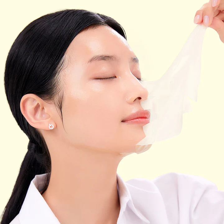 MEDIHEAL Vitamin C Essential Clear Toning Mask at Embé Skin Korean and Japanese Beauty Skincare